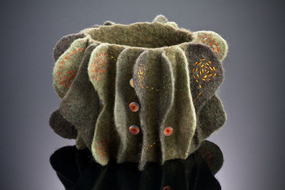 Изделия из валяной шерсти