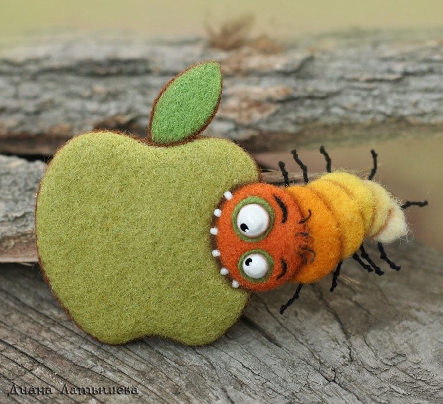 Валяние гусеничка