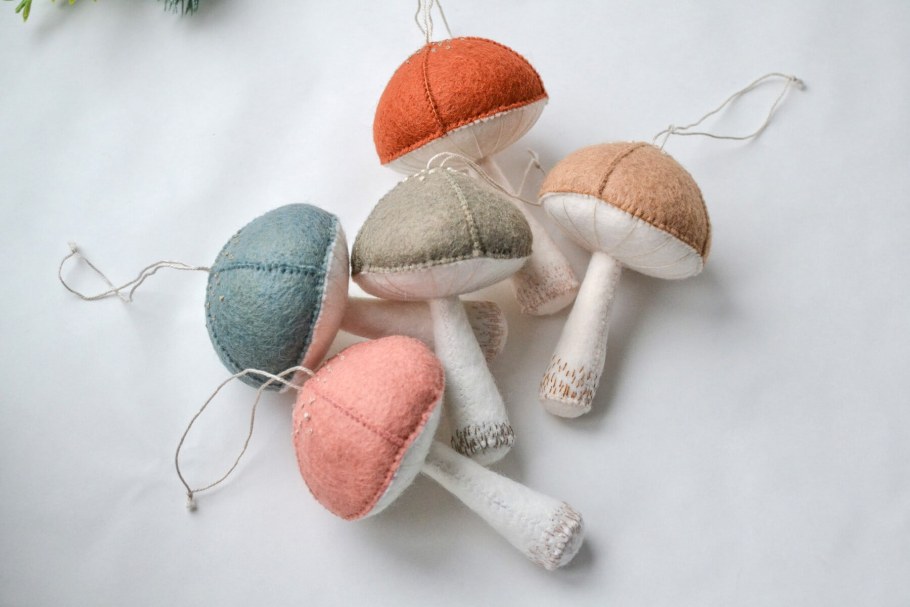 Грибочки из ткани внутри синтепон