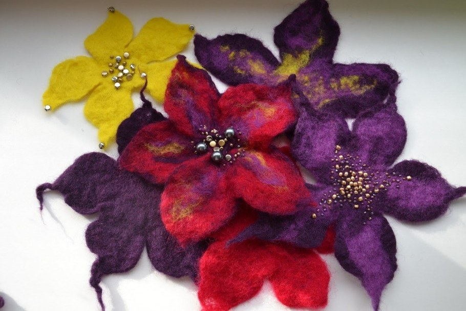 Мокрое валяние из шерсти