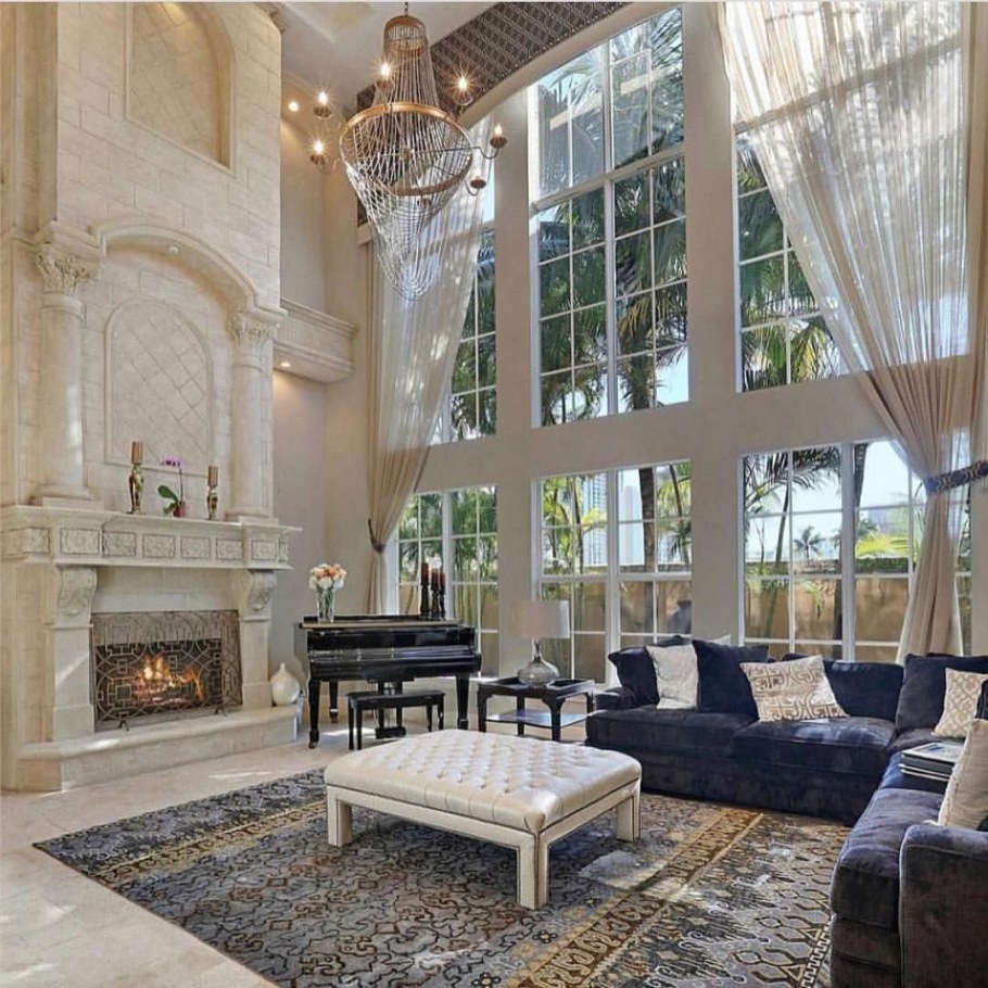 Гостиная в особняке