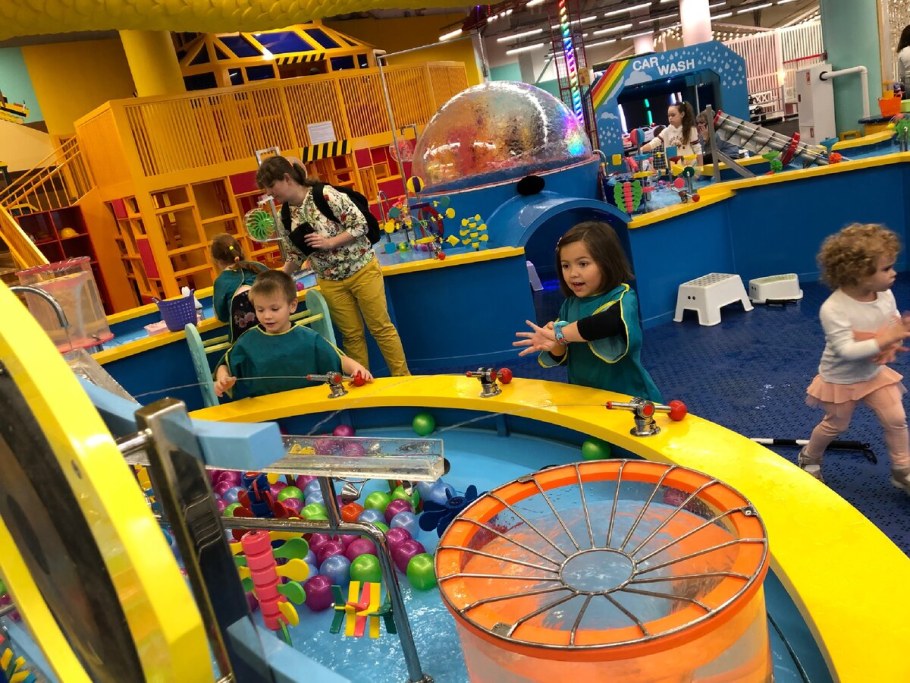 Семейный парк приключений Zамания