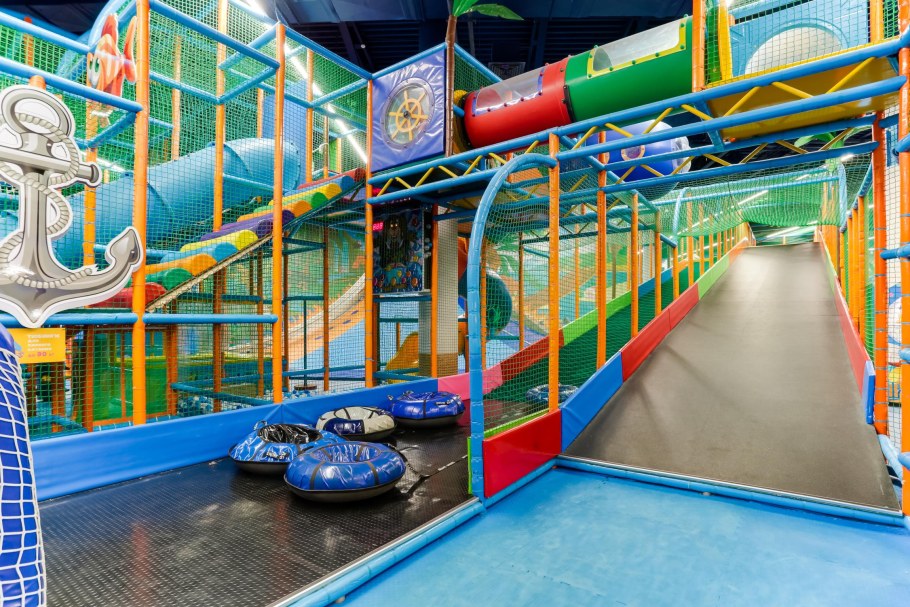 Замания ТЦ Вива