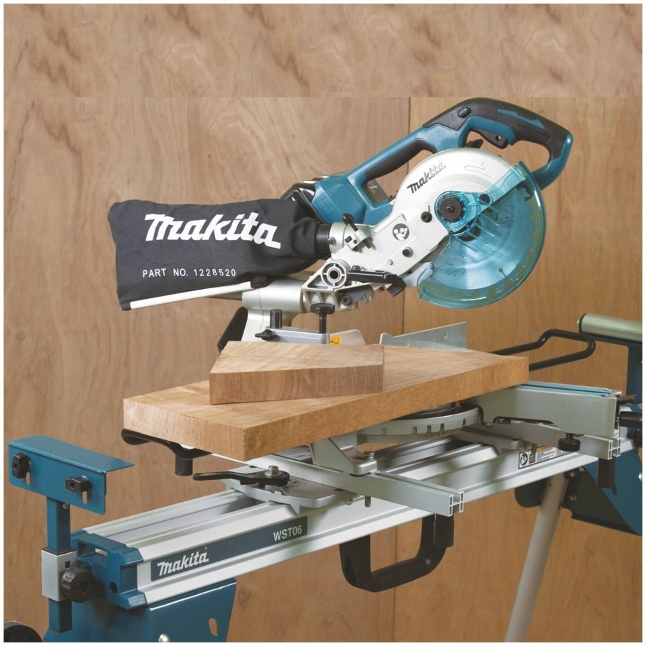 Makita deawst06