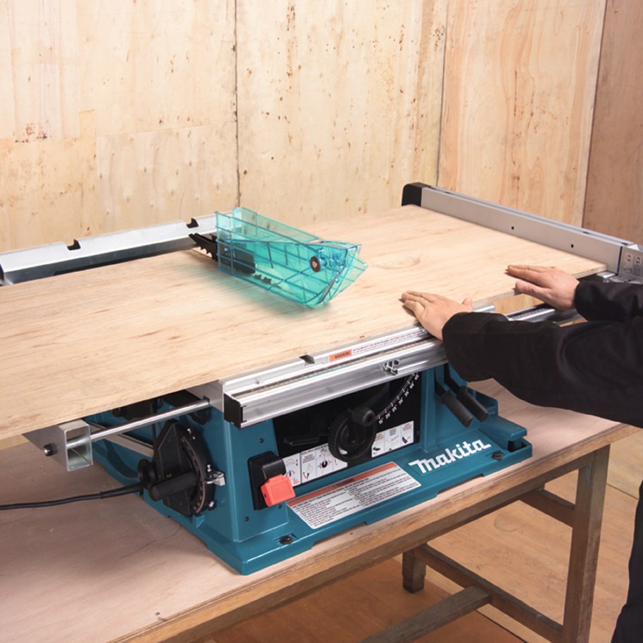 Настольная пила Makita 2704