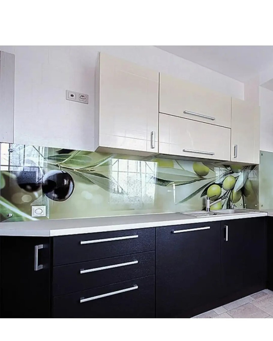 Кухонный фартук из стекла