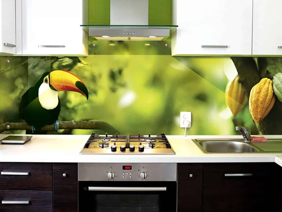 Стеклянная кухонная панель фартук