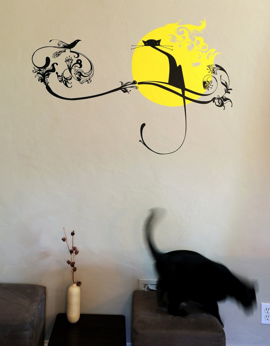 Роспись стен кошки