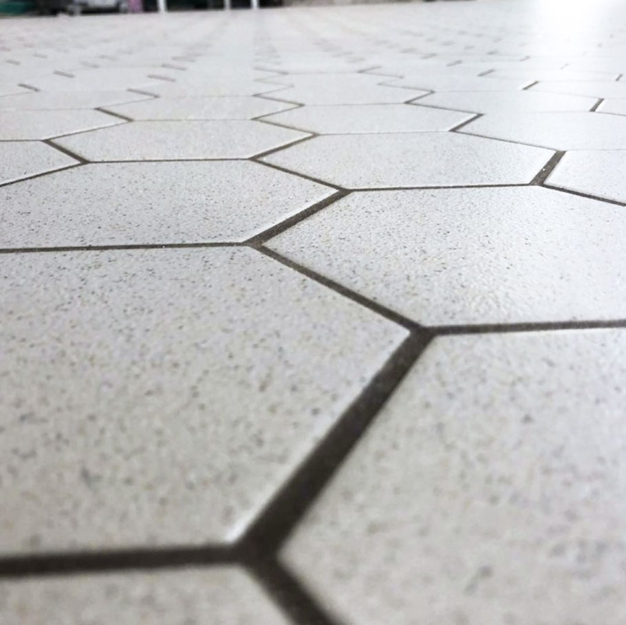 Плитка Промышленная напольная белая