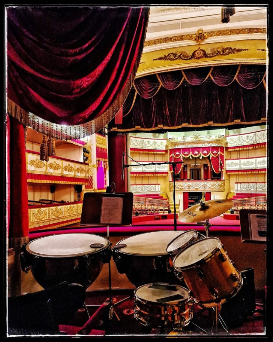 Буфеты в театрах Москвы