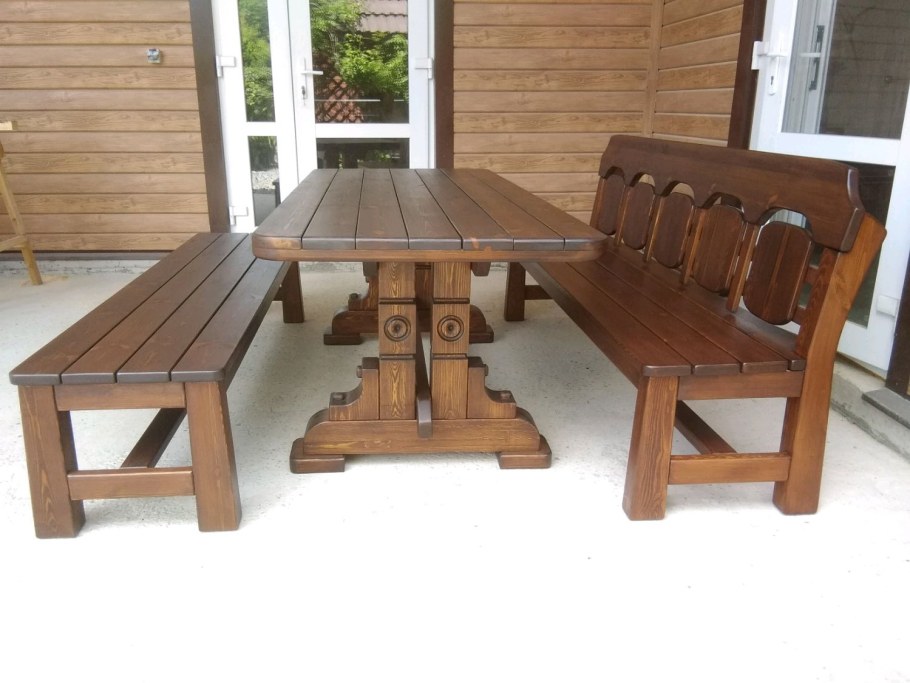 Комплект деревянной садовой мебели