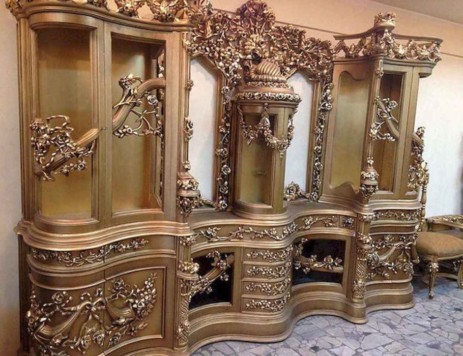 Мебель в стиле Барокко из дерева