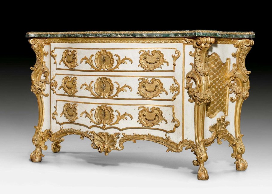 Королевская тумбочка