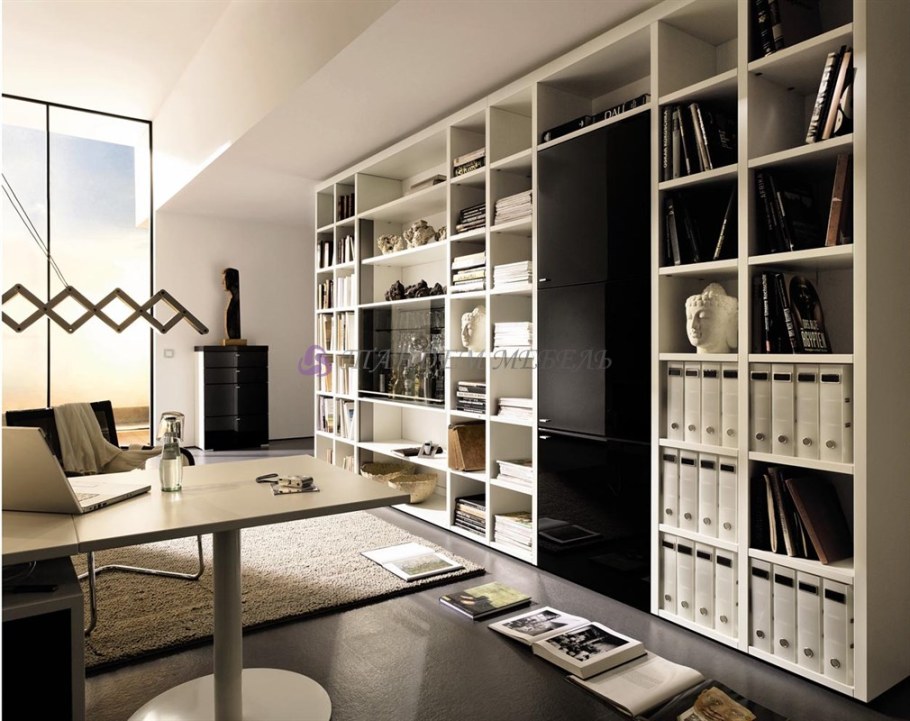 Стеллаж во всю стену