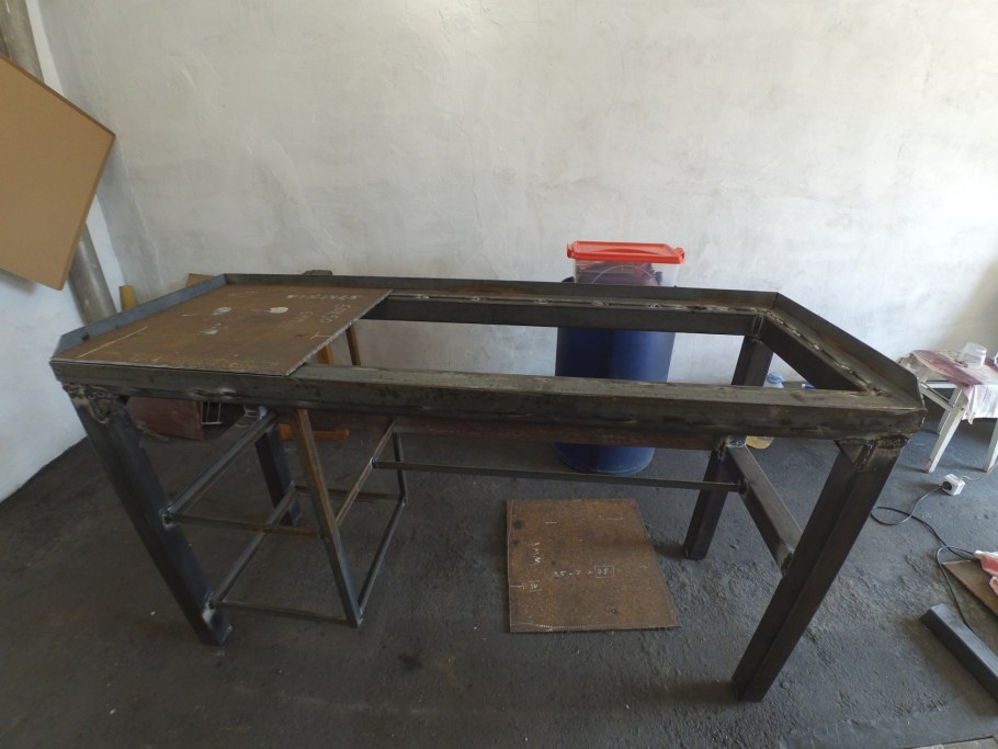 Верстак из уголка 50х50х5