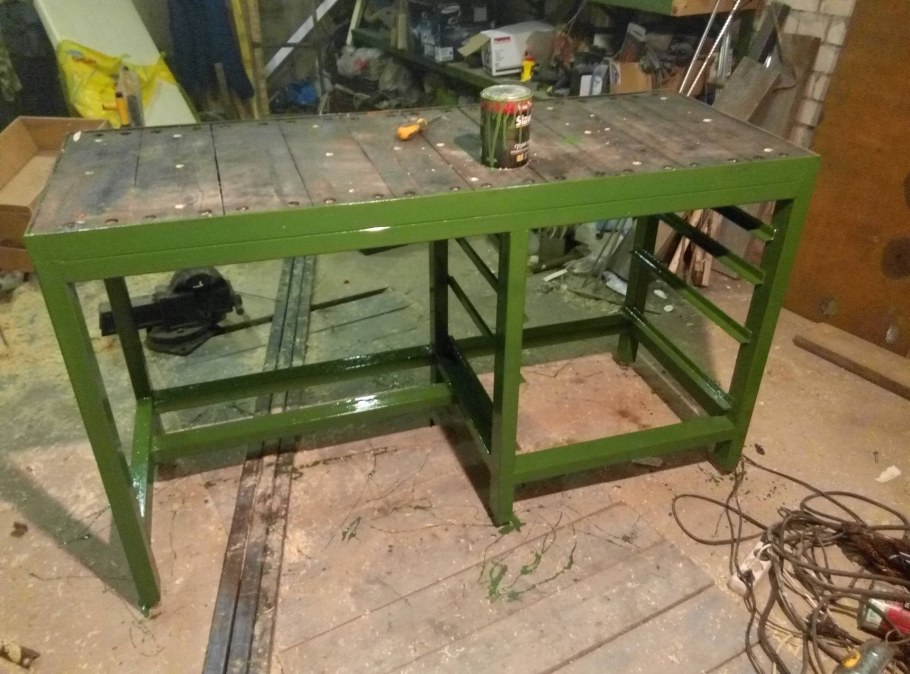 Верстак из профильной трубы 25х25