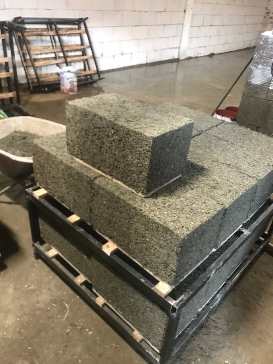 Конопля на стройке