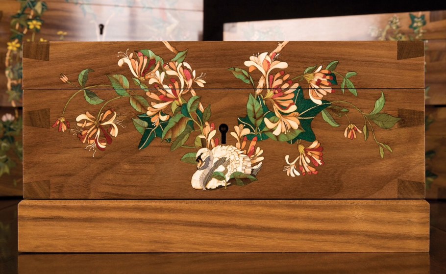 Инкрустация Маркетри