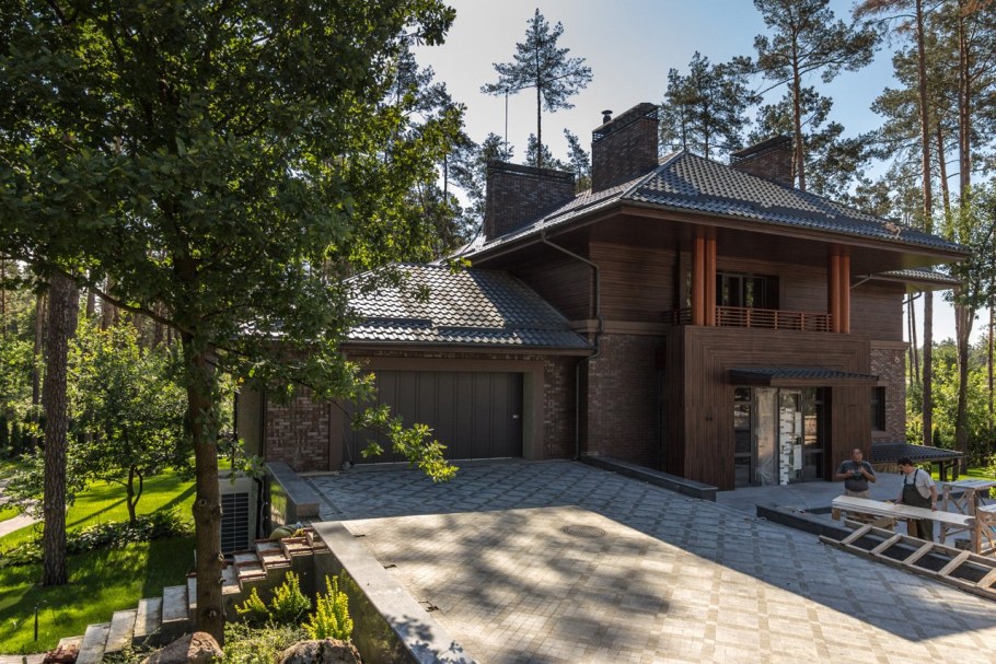 Гараж на две машины с навесом