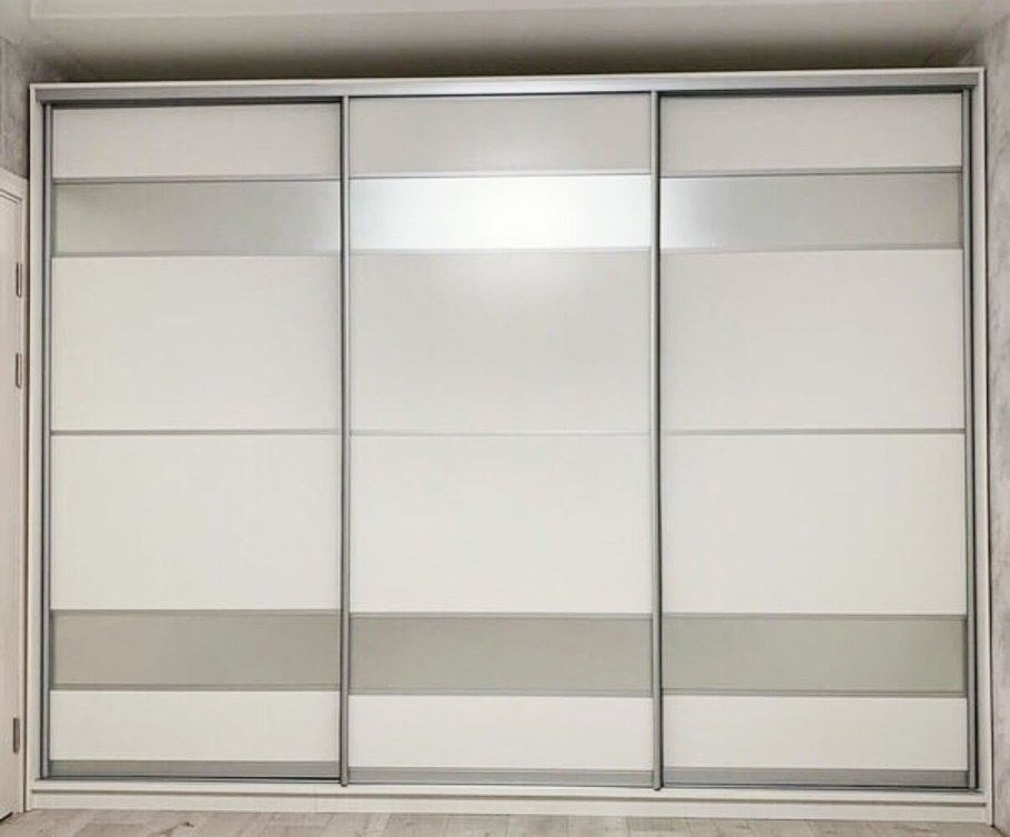 Шкаф купе 5 дверей