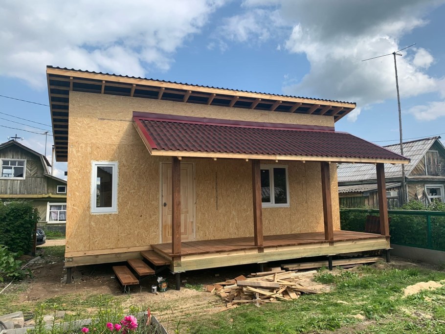 Дачный домик из сибпанелей
