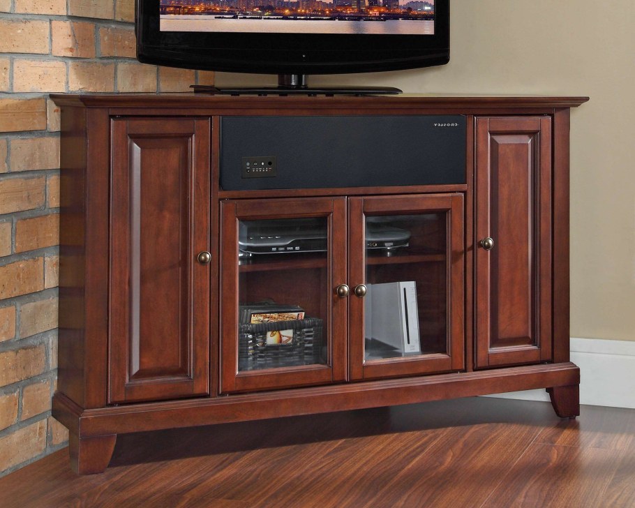 Кухня с ТВ тумбой