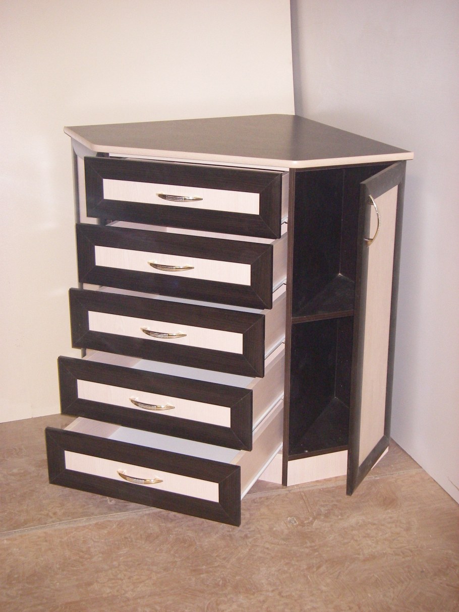 Угловой комод в спальню