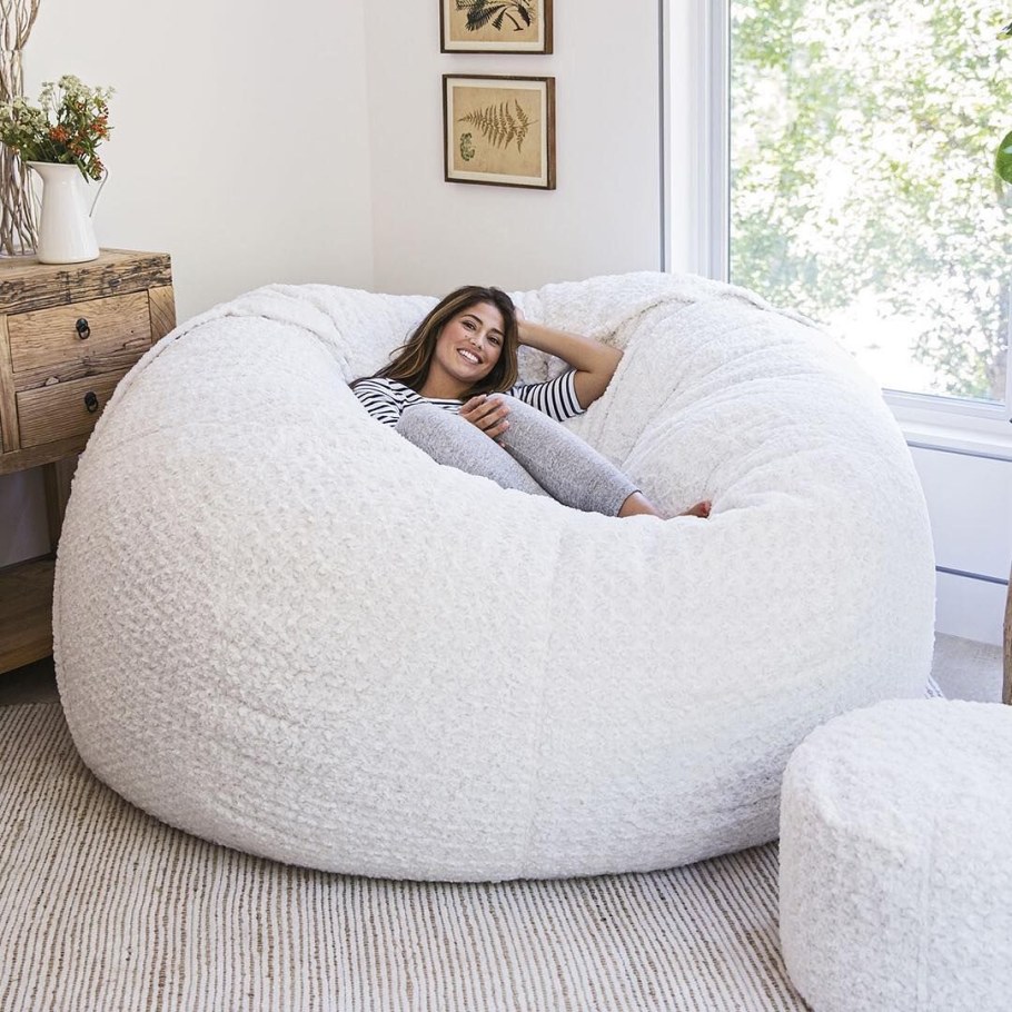 Гигантская подушка кровать lovesac