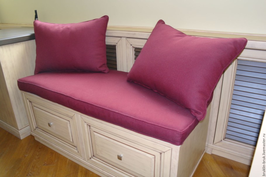Матрасик на кухонный диван
