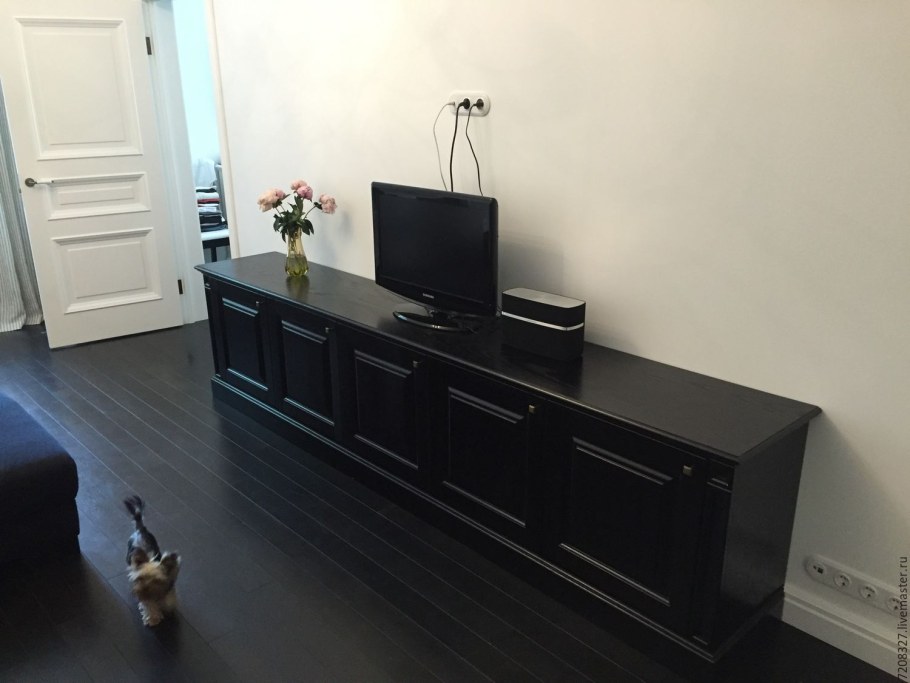 Длинные тумбы для гостиной