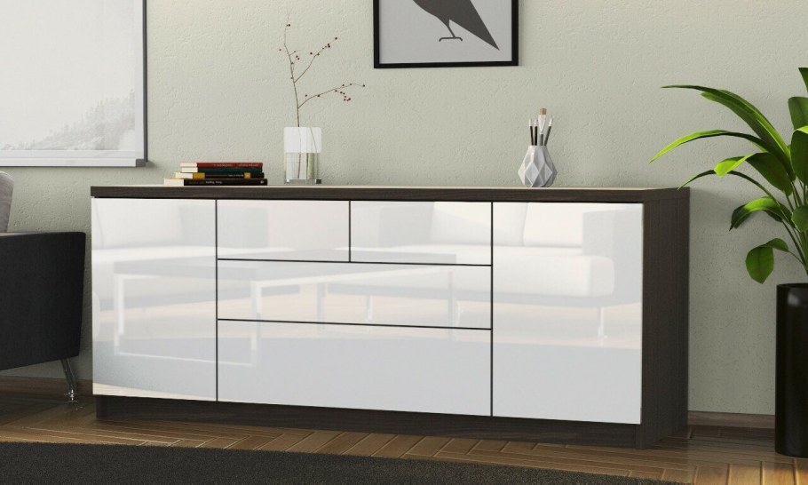 "Шайн 23" глянцевый комод