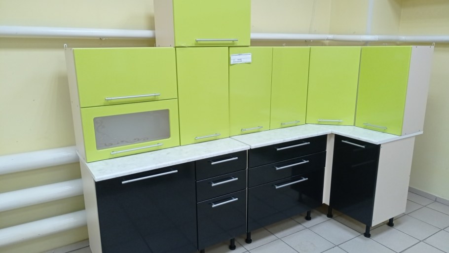 Кухня лайм глянец