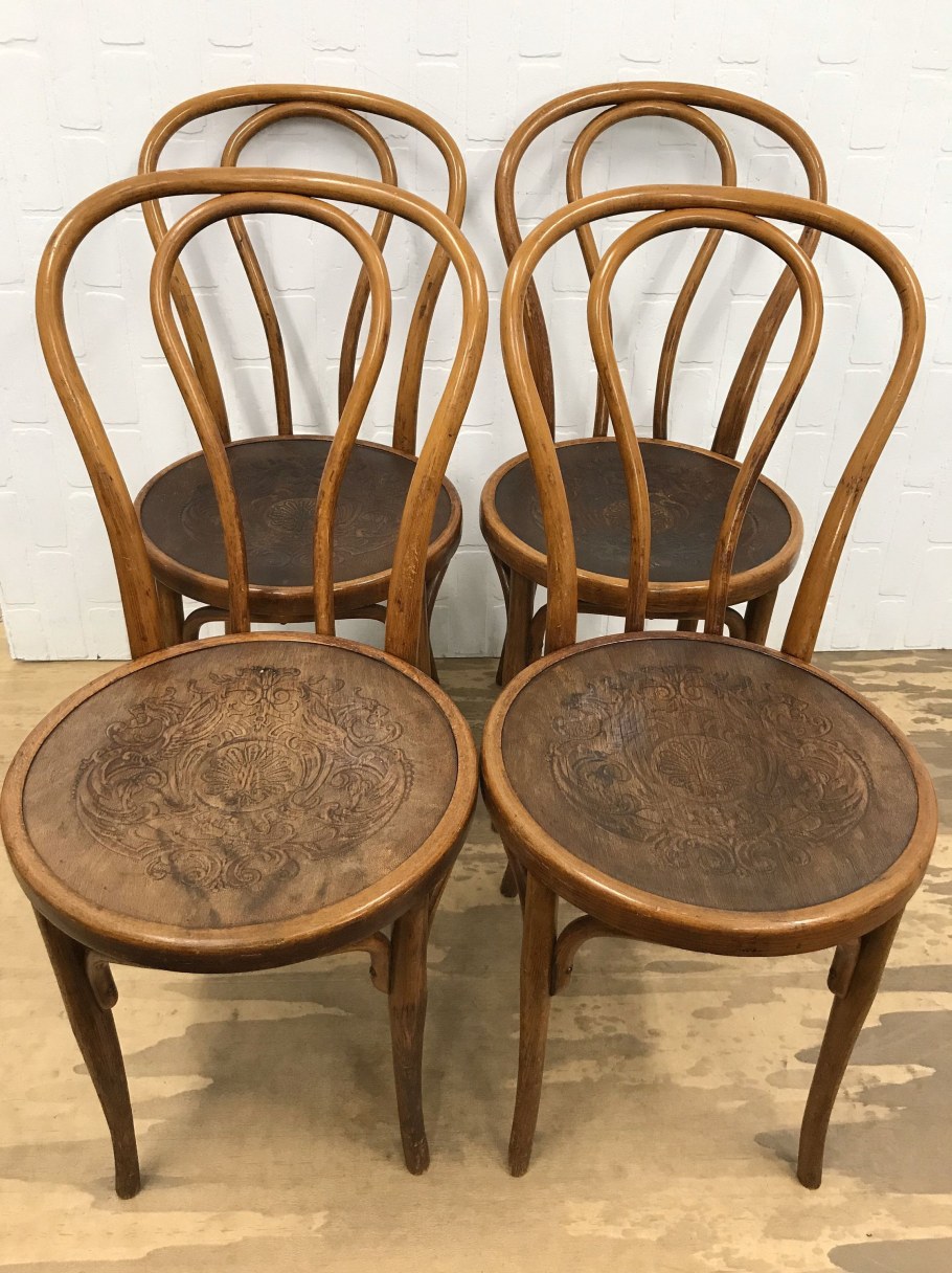 Стул Венский 1900 годы вид сзади