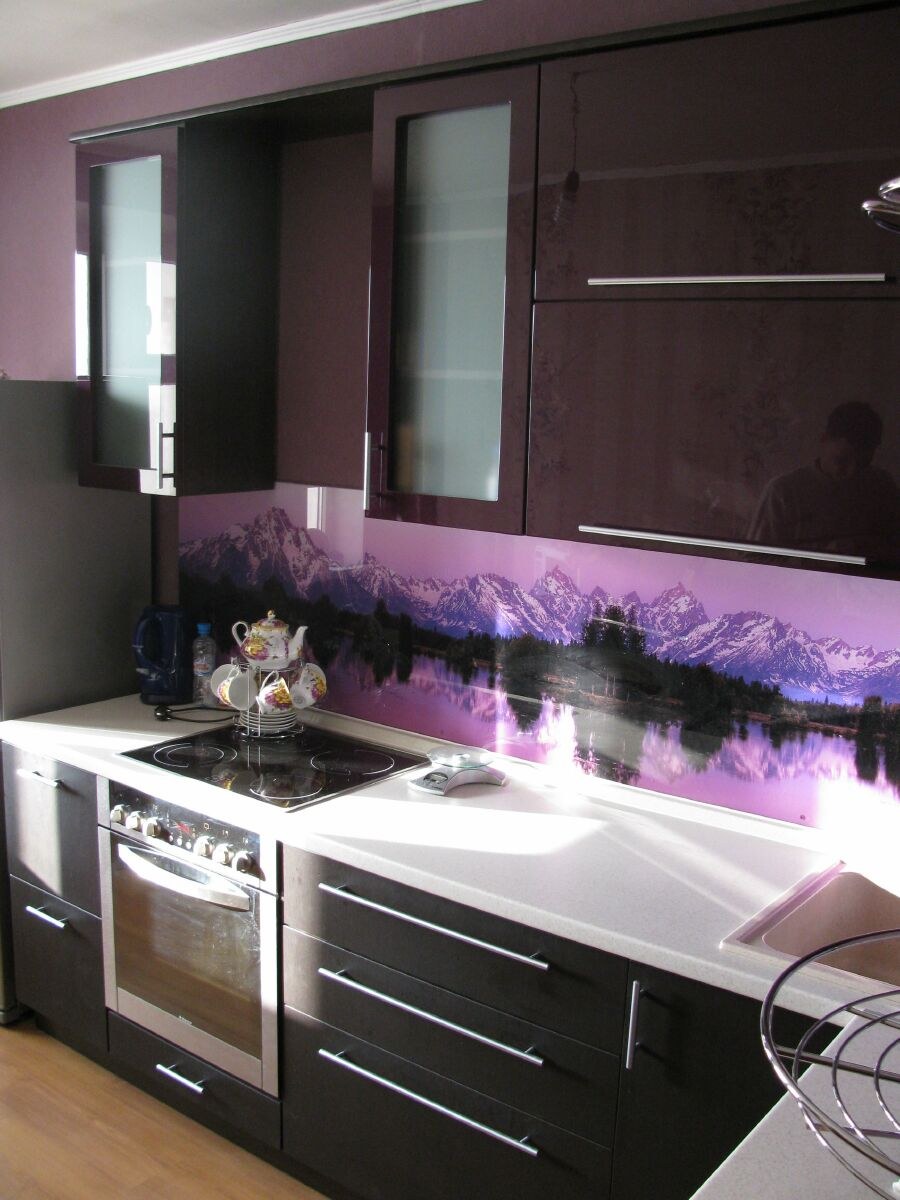 Кухонный гарнитур сиреневый с черным