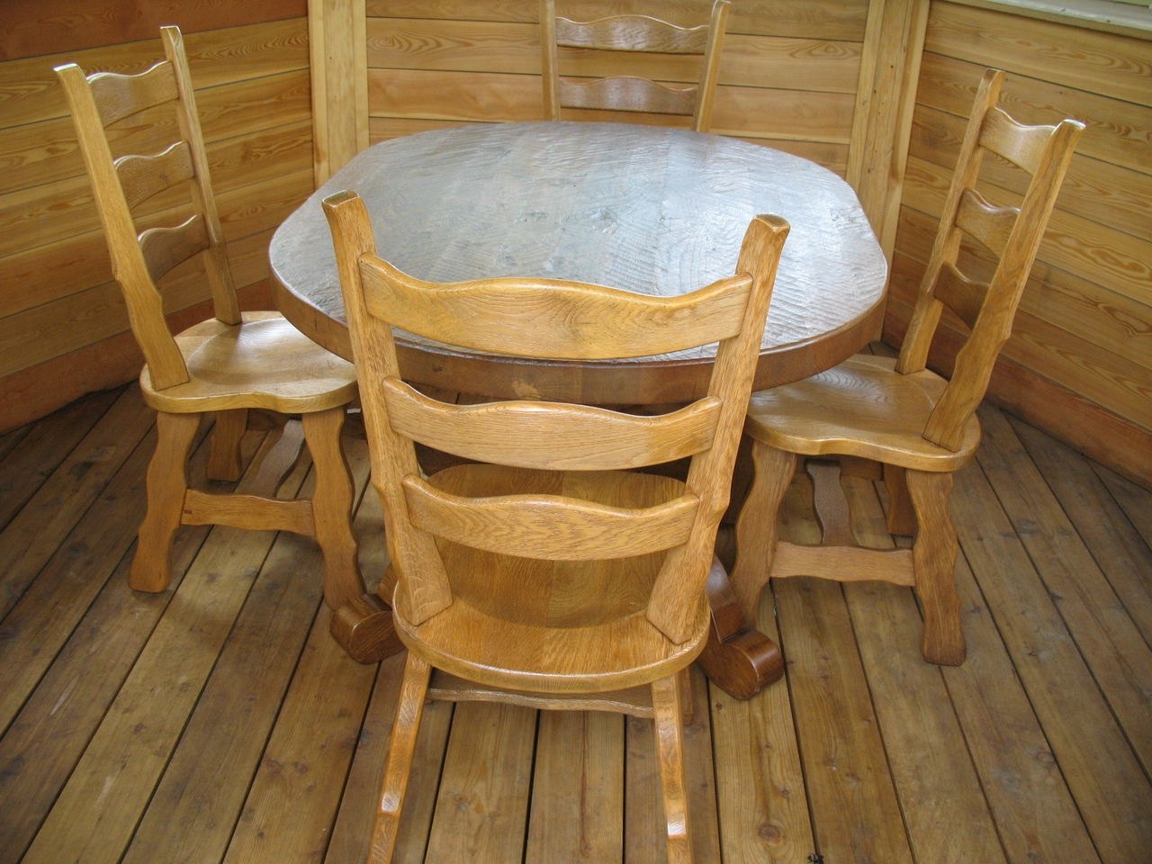 Стулья для беседки. Деревянная мебель для дачи. Деревянный стол в баню. Круглый стол в беседку. Деревянные столы и стулья для бани.