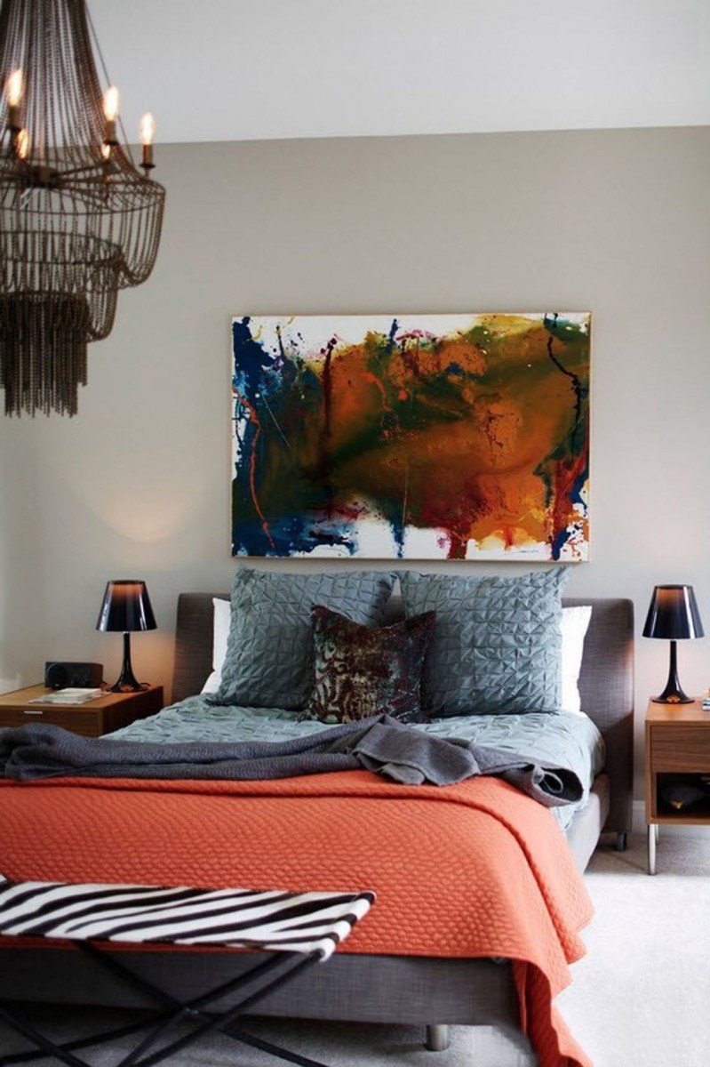 Стильные картины в спальню