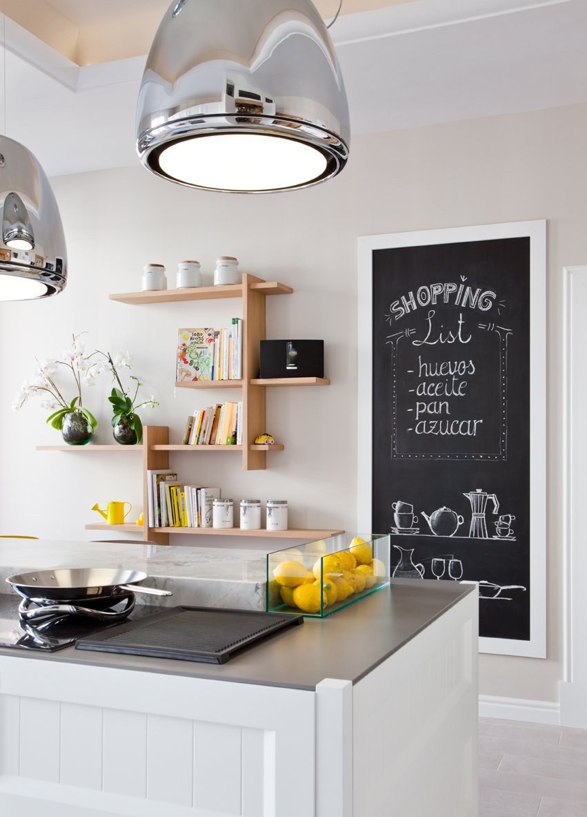 Графитовая доска на кухне