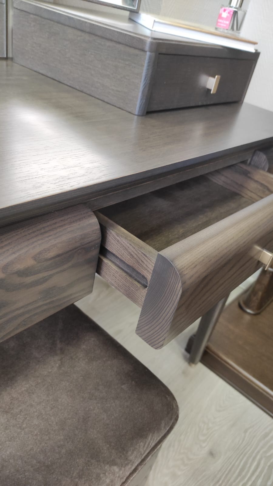 Мебель из массива алетан (66 фото)