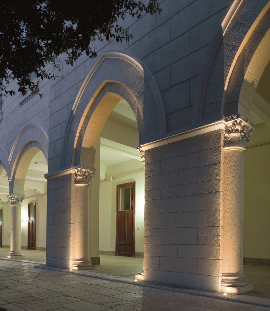 Арка с подсветкой светодиодной