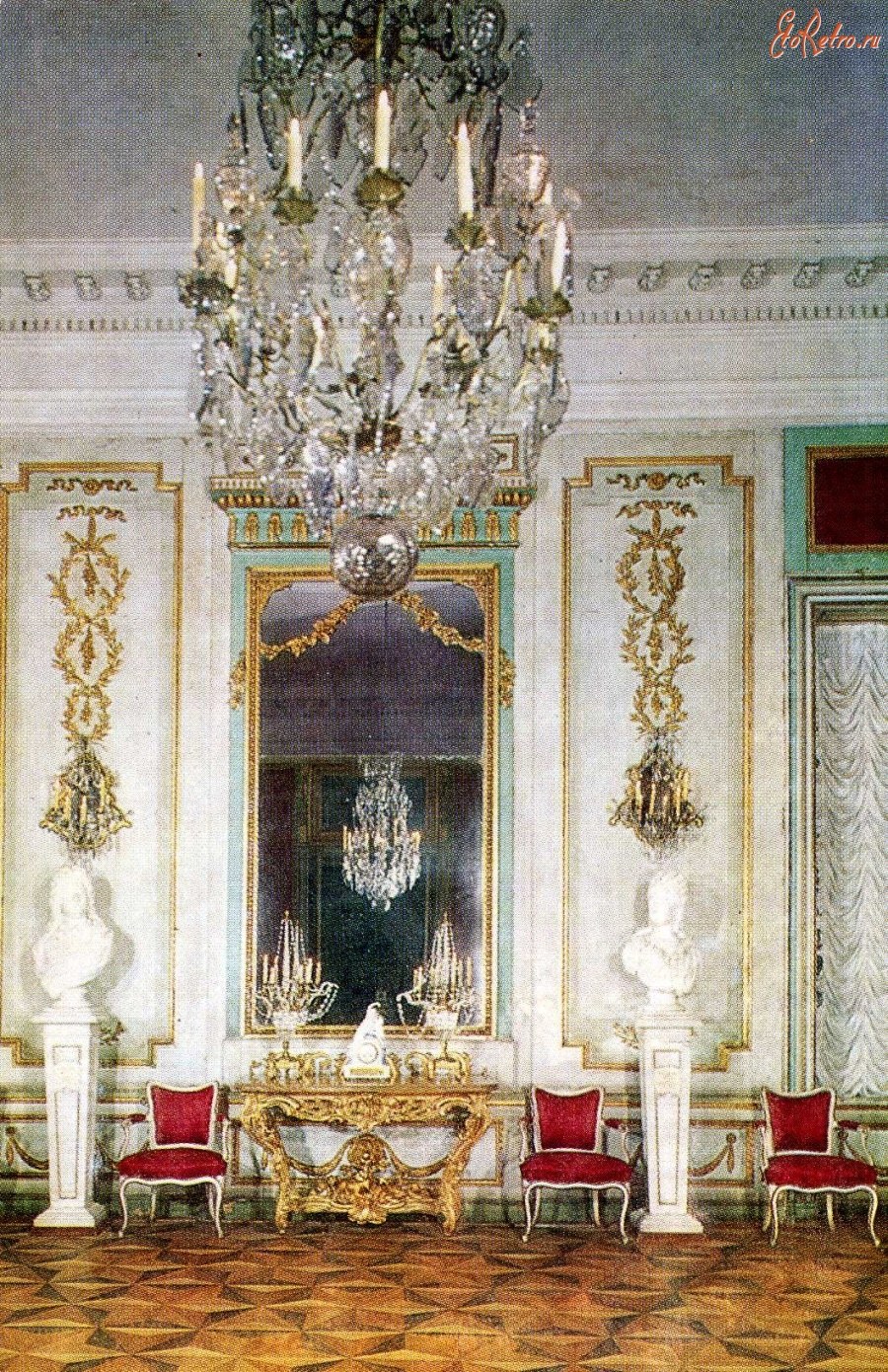 Зеркальный зал Кусково