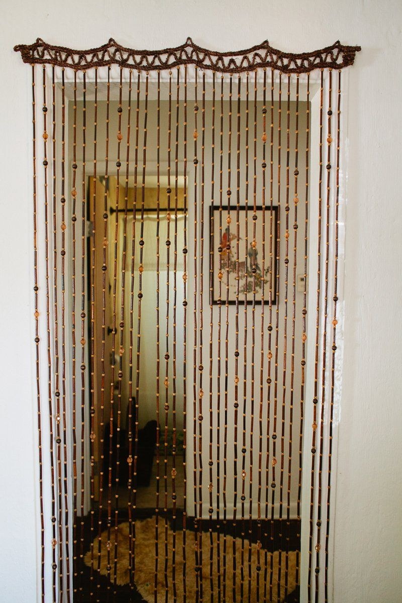 Занавески на дверной проем