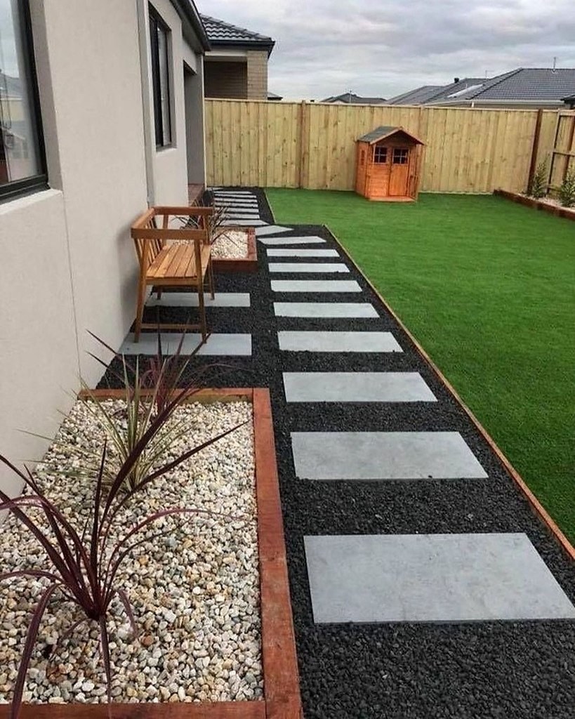 Дорожки во дворе частного