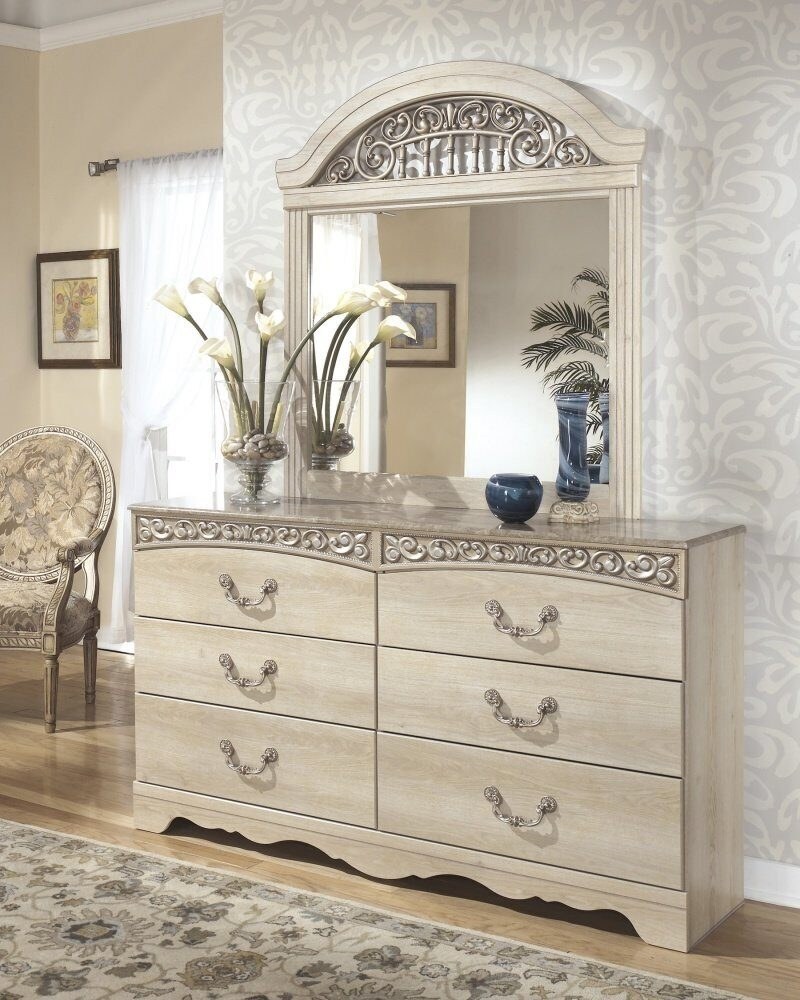 Комод Catalina, Ashley Furniture
