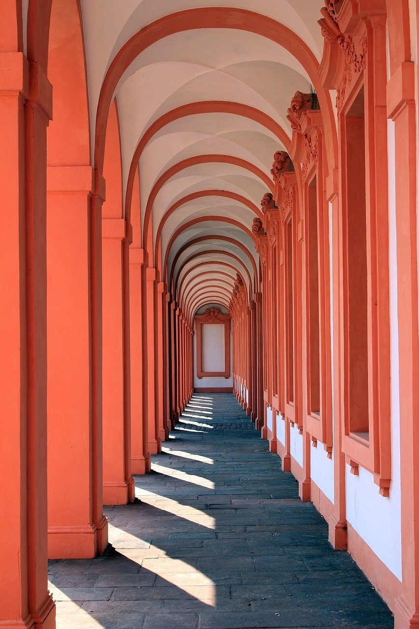 Галерея в архитектуре