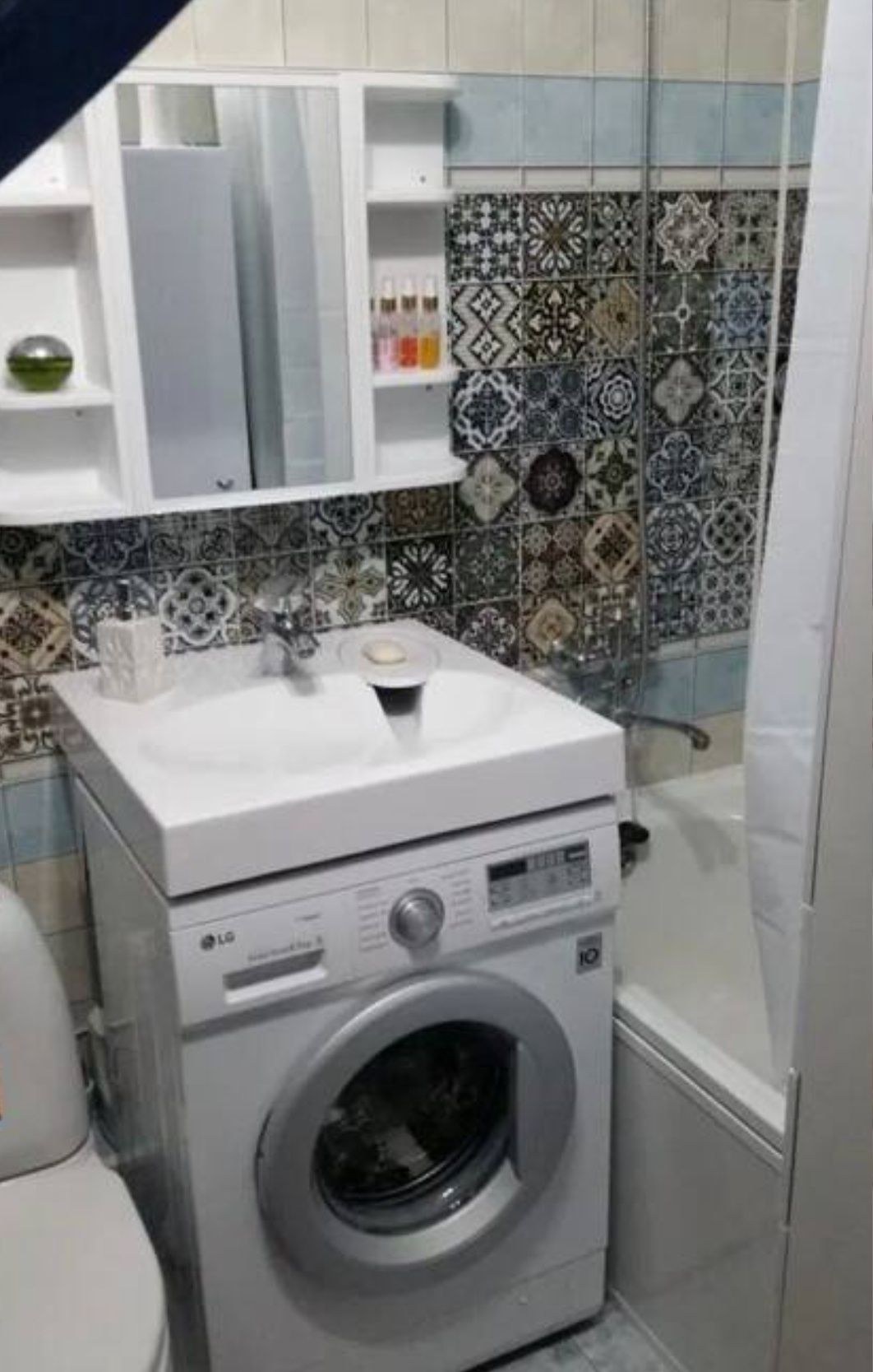 ванная комната дизайн хрущевка со стиральной машиной и туалетом