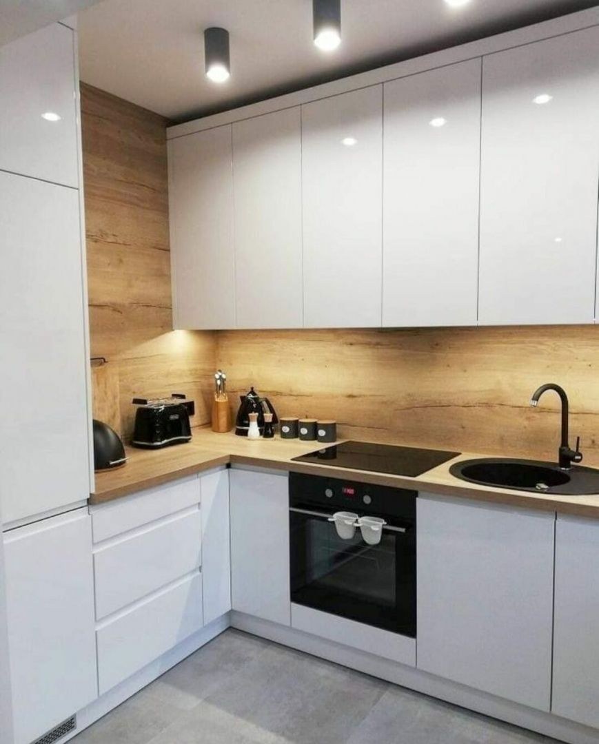 Белая кухня икеа Воксторп с деревянной столешницей