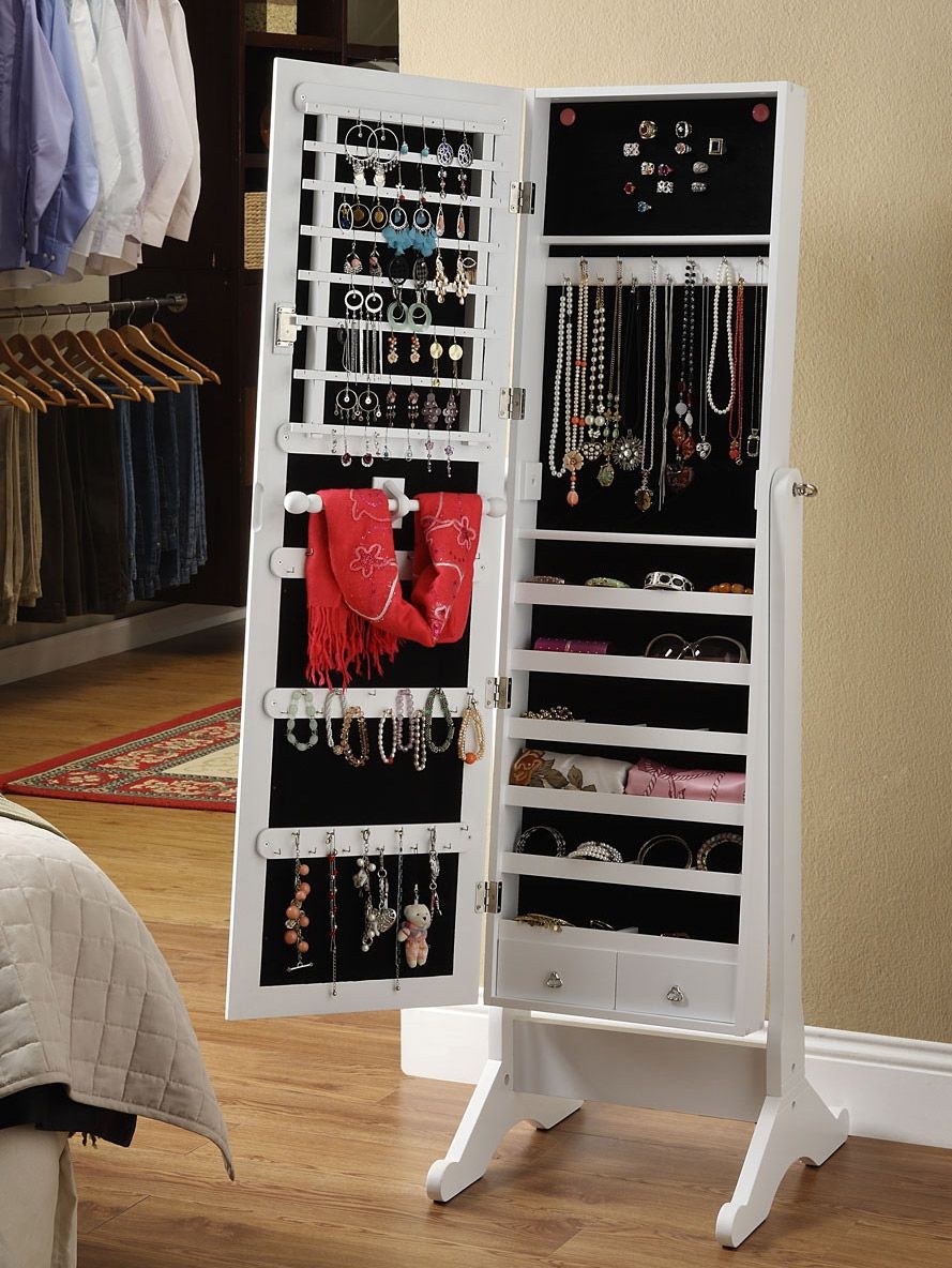 Напольное зеркало с хранением украшений