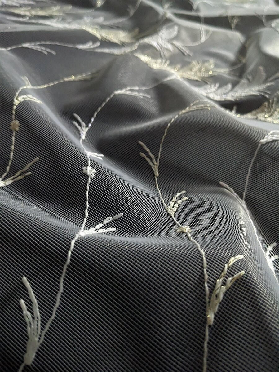 Красивая тюль с вышивкой