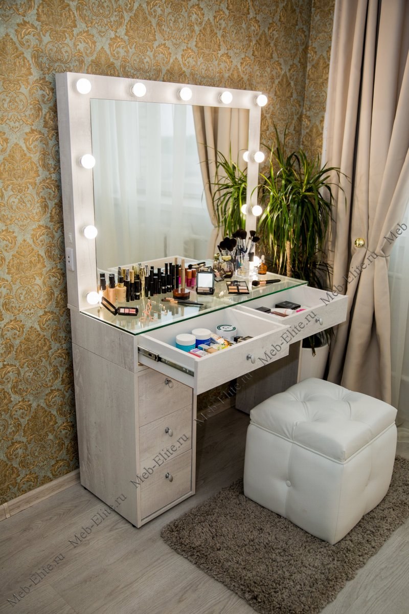 Гримерный столик 100см