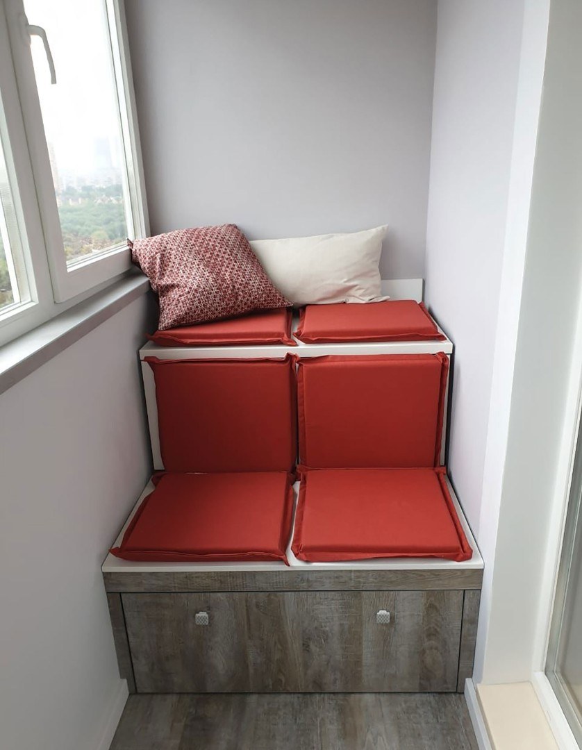 Диван на балкон